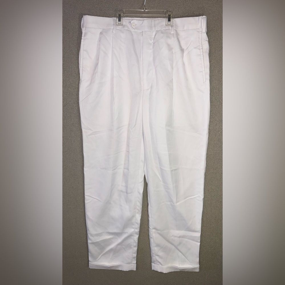 Jos A Bank Size 35x30 Leadbetter White Golf Pants
